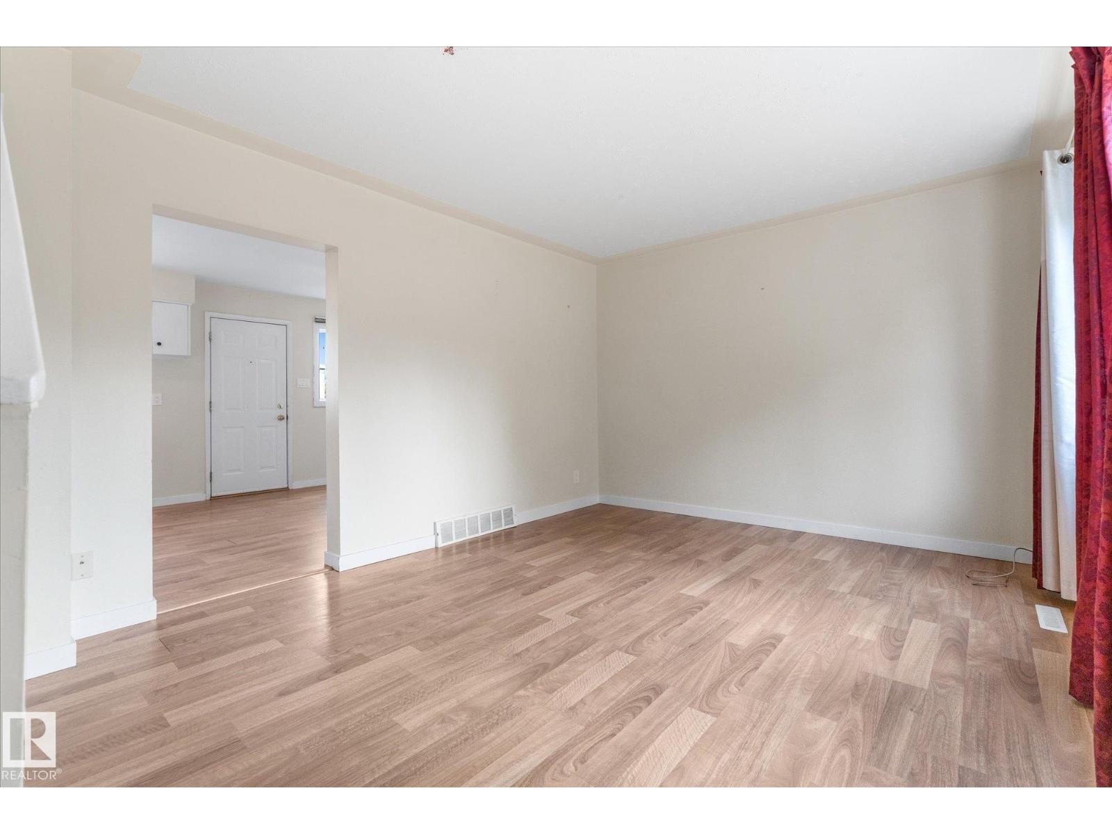 13307 89a St Nw Property Photo 10