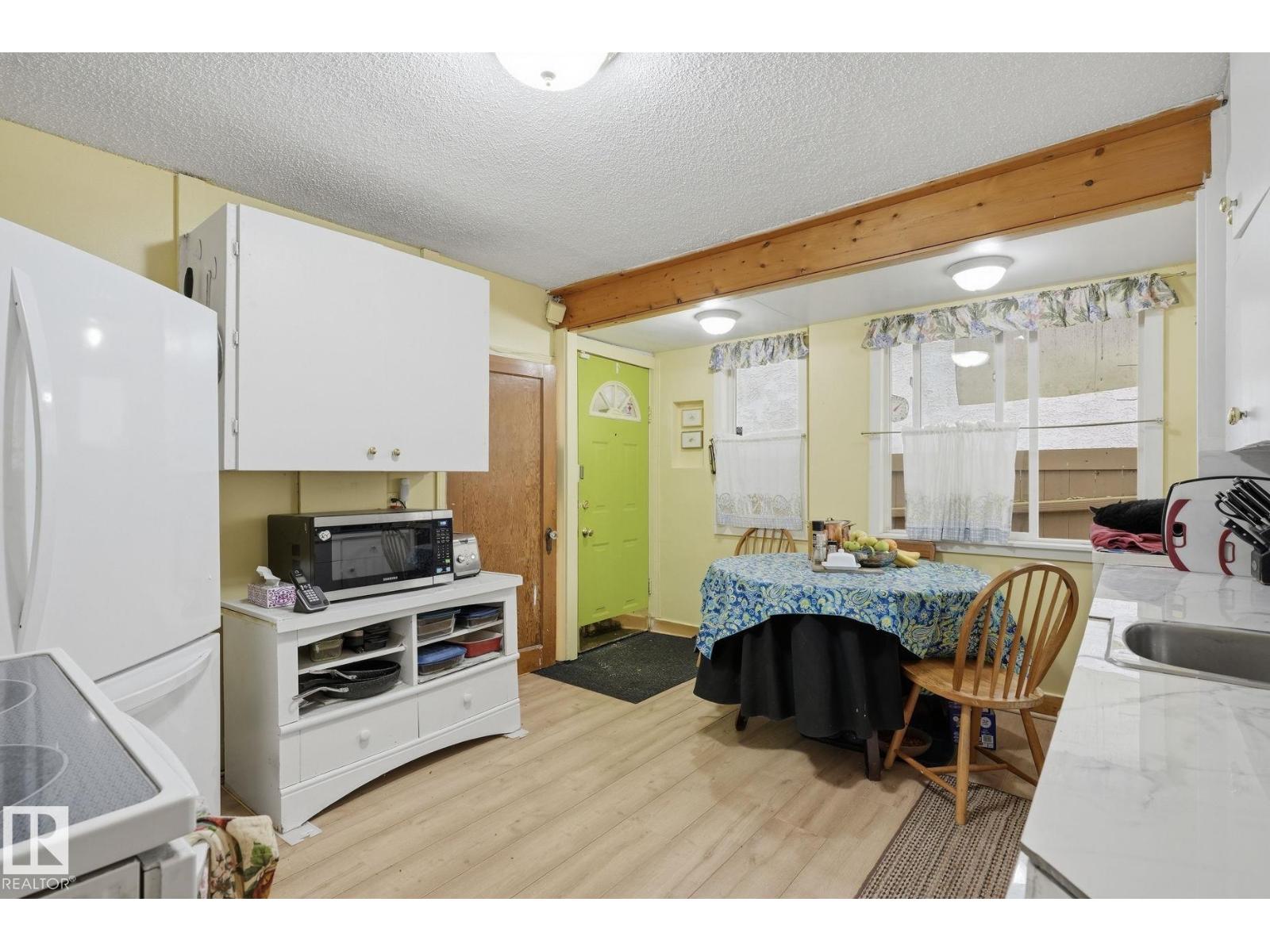 9628 100a St Nw Property Photo 8