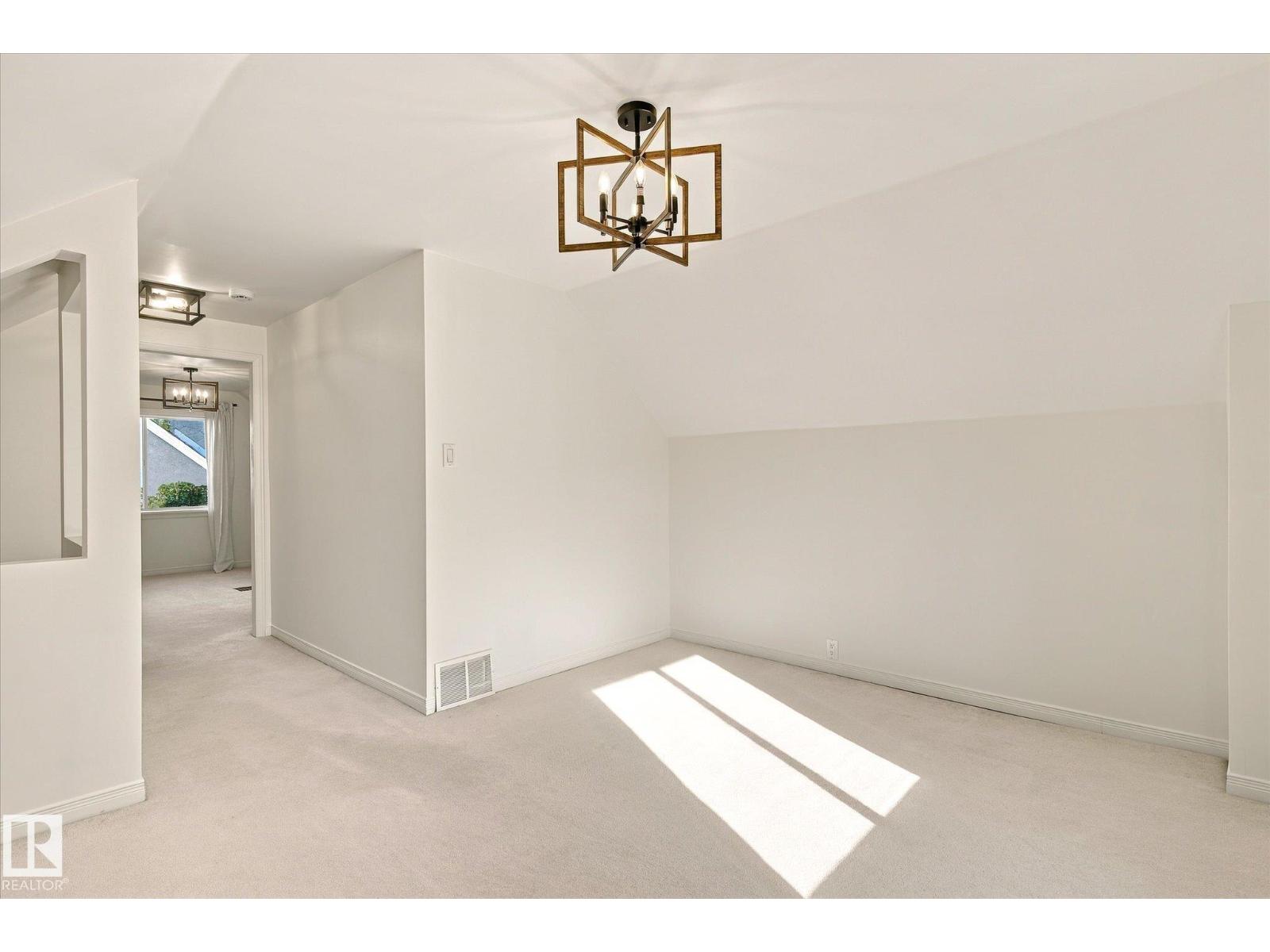 11718 129 St Nw Property Photo 19