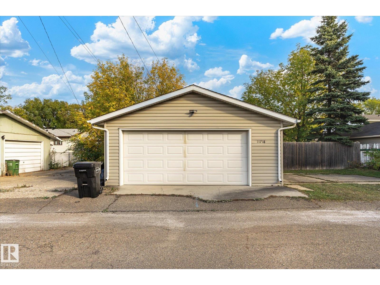11718 129 St Nw Property Photo 28