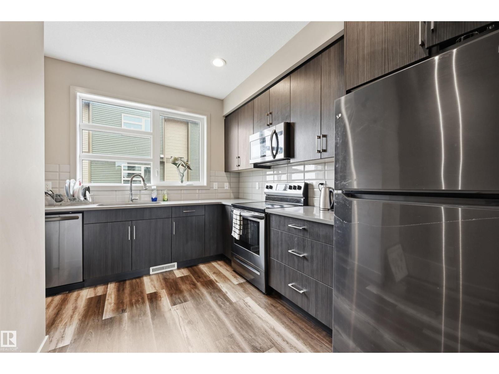 #5 17635 58 St Nw Nw Property Photo 12