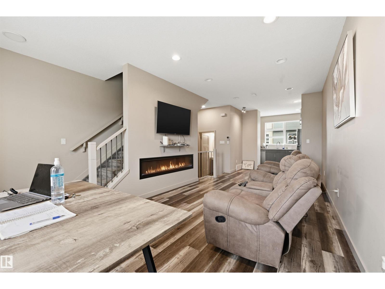 #5 17635 58 St Nw Nw Property Photo 18