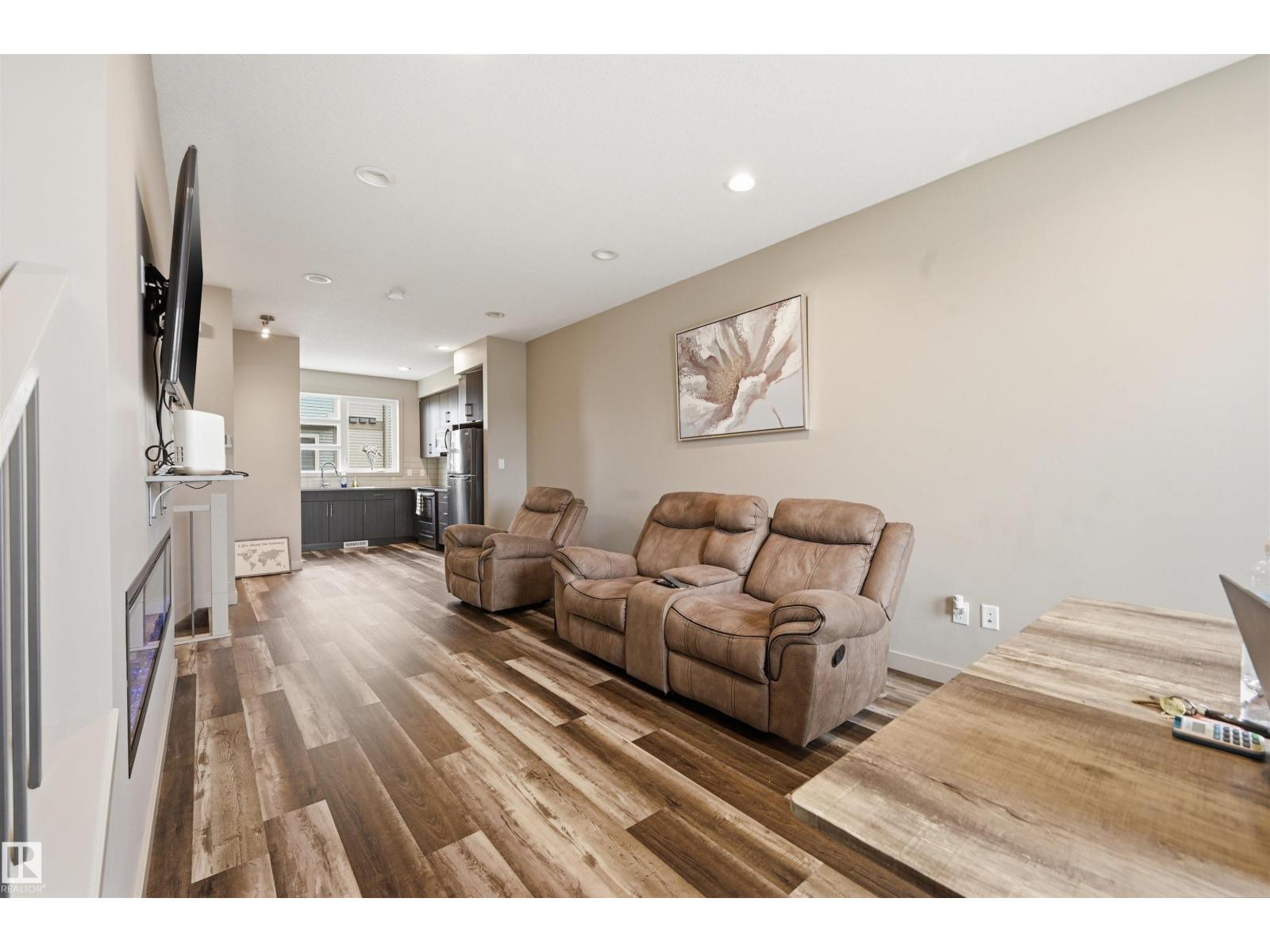 #5 17635 58 St Nw Nw Property Photo 19