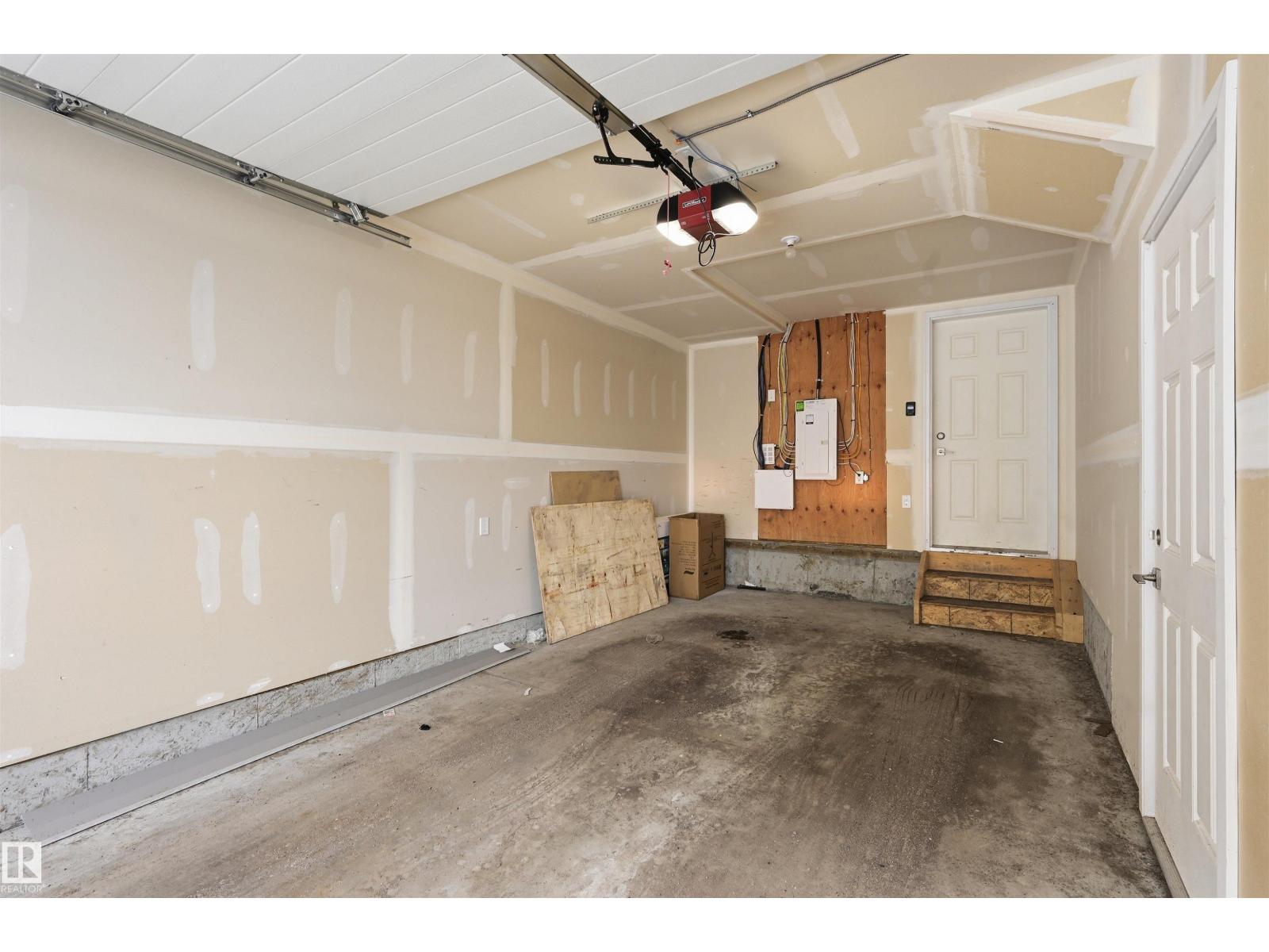 #5 17635 58 St Nw Nw Property Photo 31