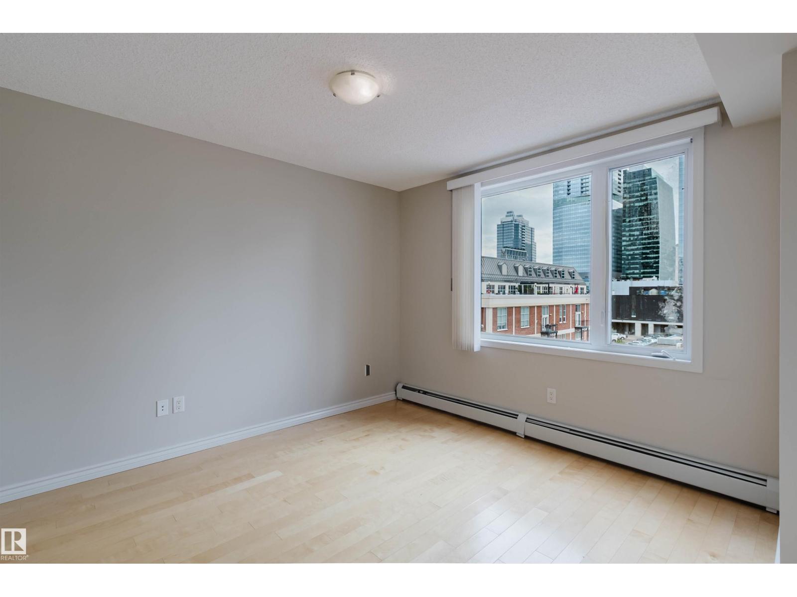 #608 10303 105 St Nw Property Photo 17