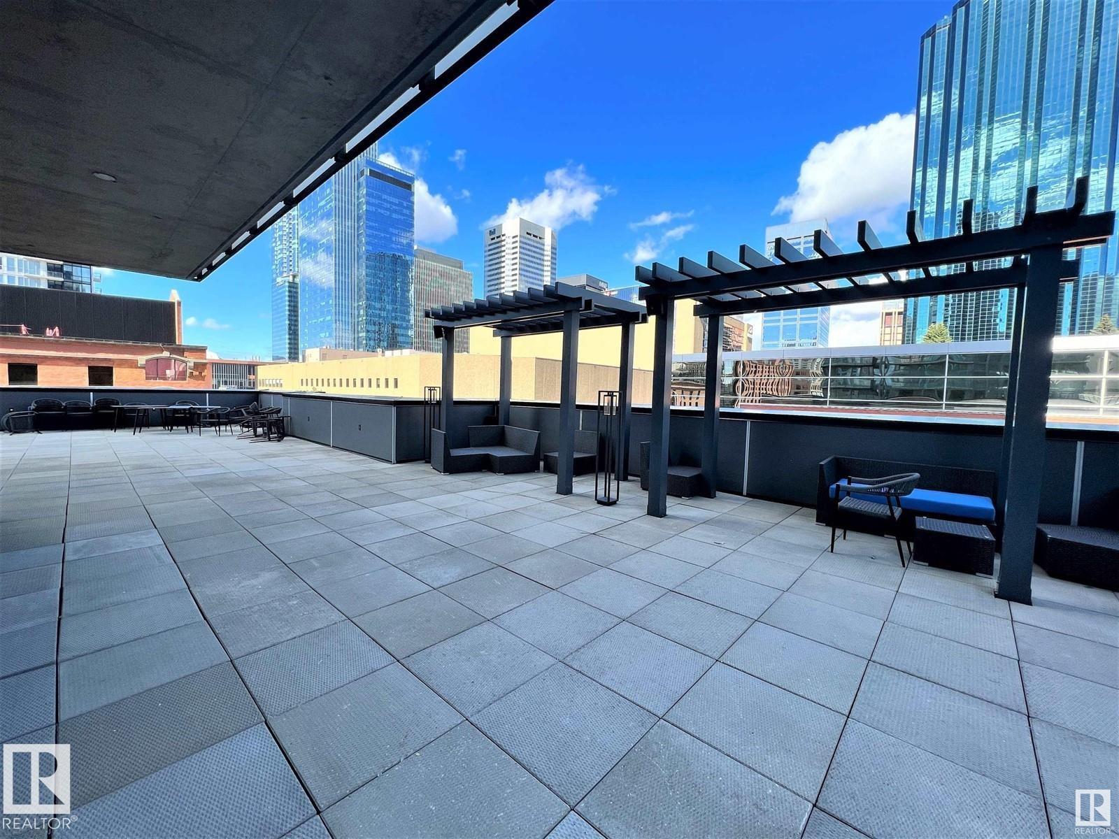 #702 10180 103 St Nw Property Photo 51
