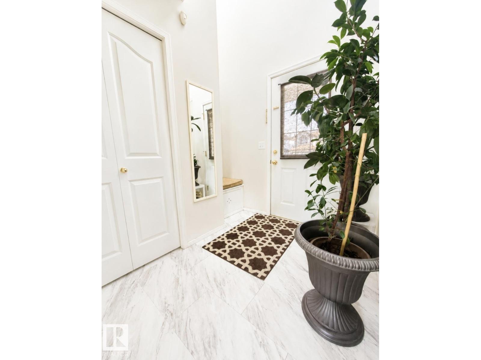 3236 27 Av Nw Property Photo 8