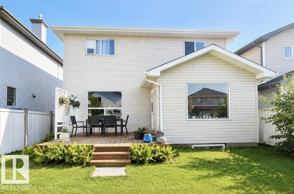3236 27 Av Nw Property Photo 21