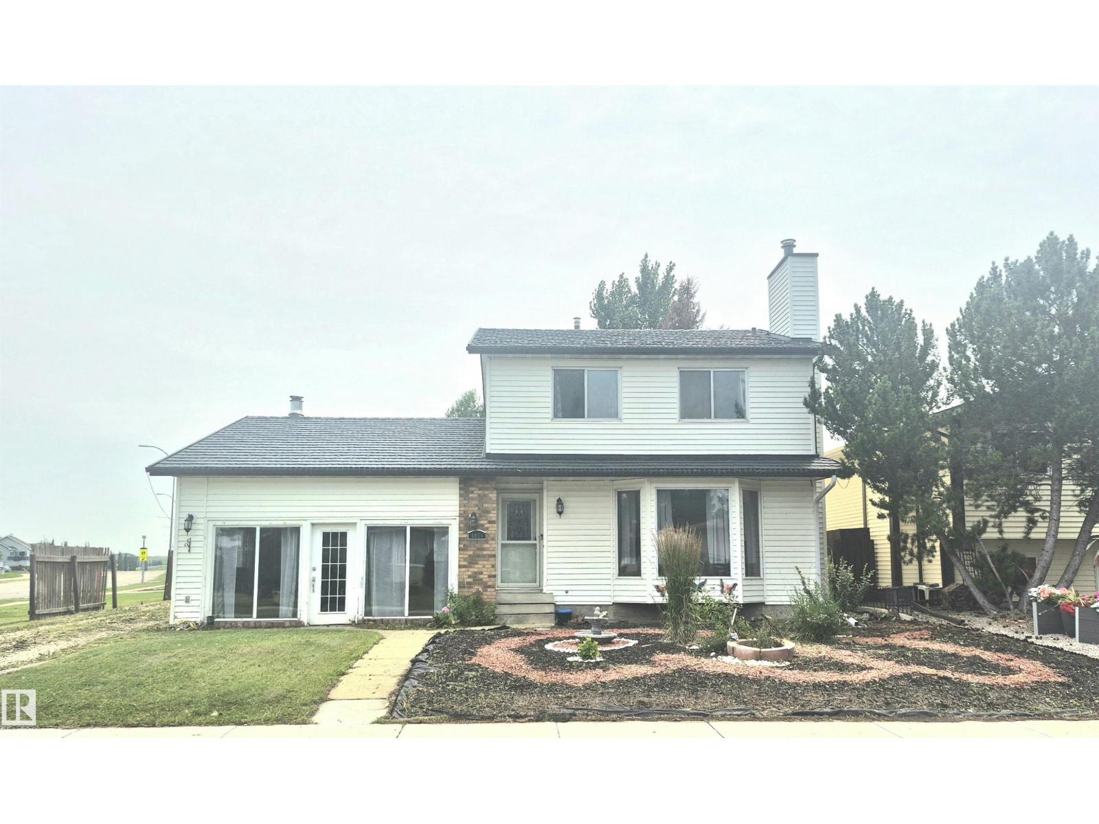 3801 33 Av Property Photo 1
