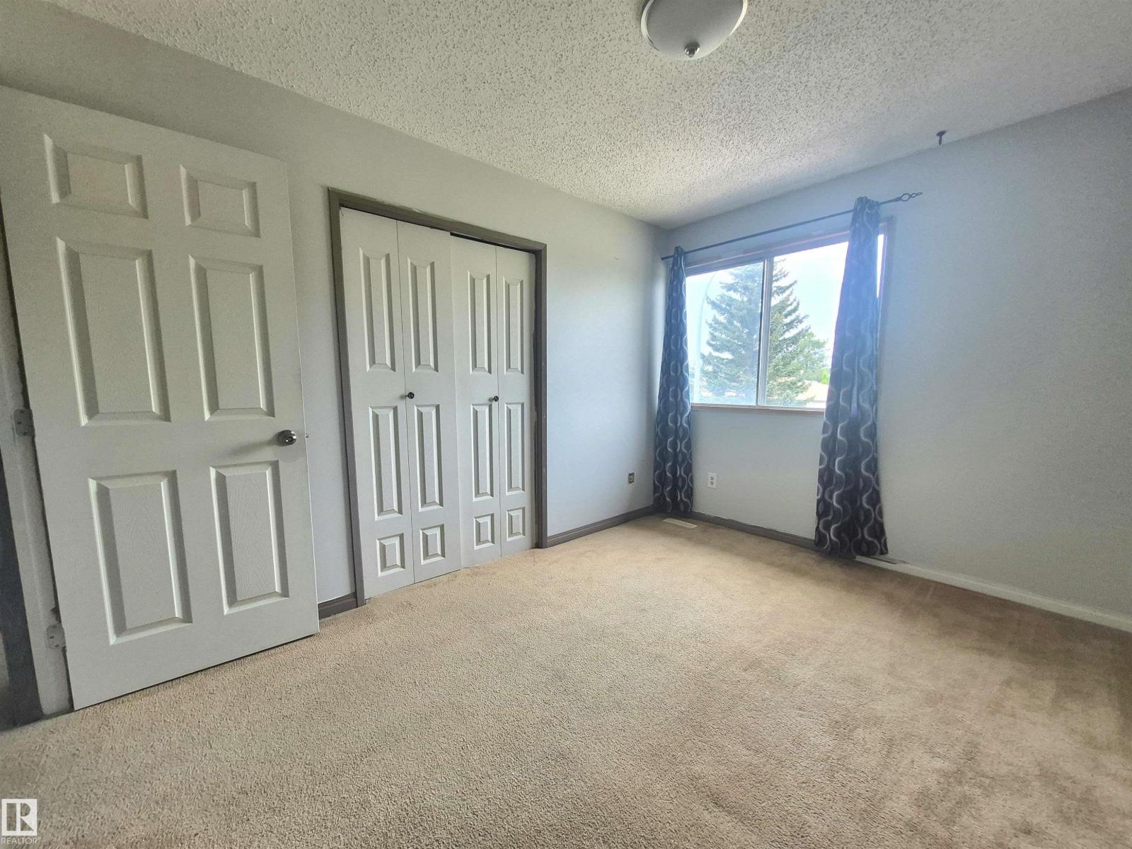 3801 33 Av Property Photo 20