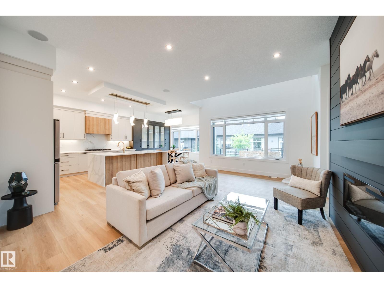 #42 20425 93 Av Nw Property Photo 17