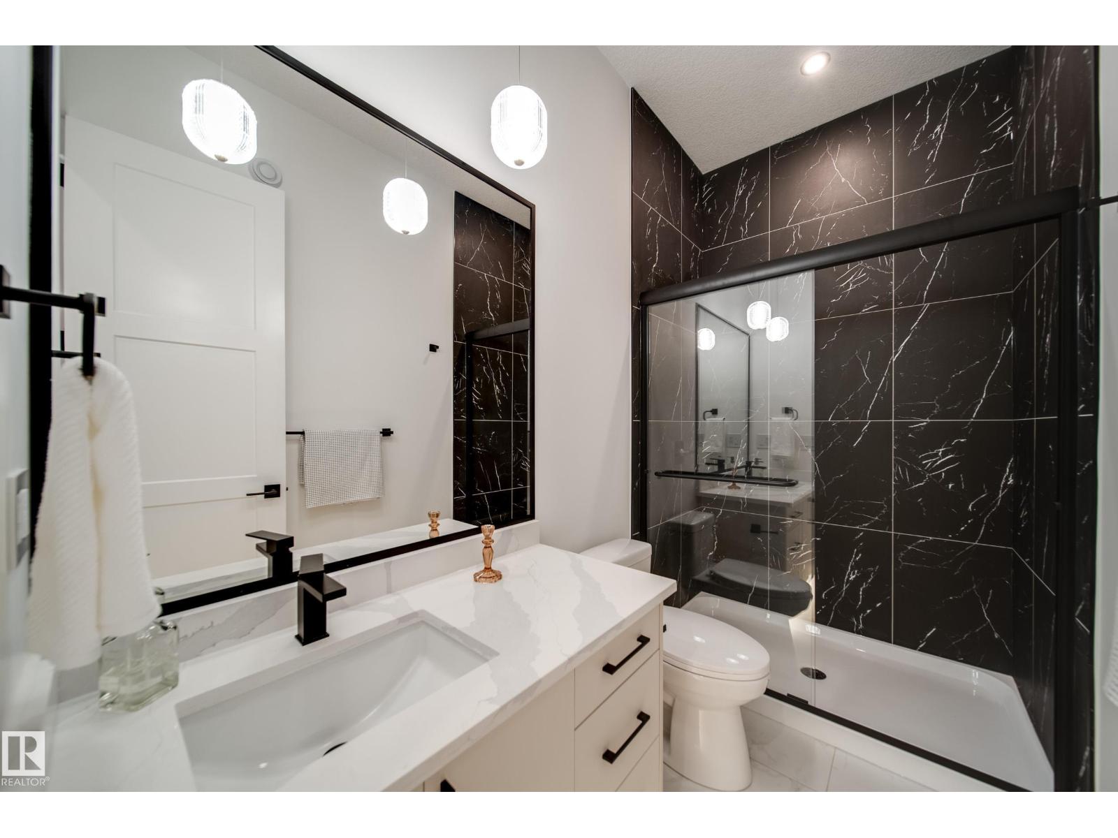 #42 20425 93 Av Nw Property Photo 37