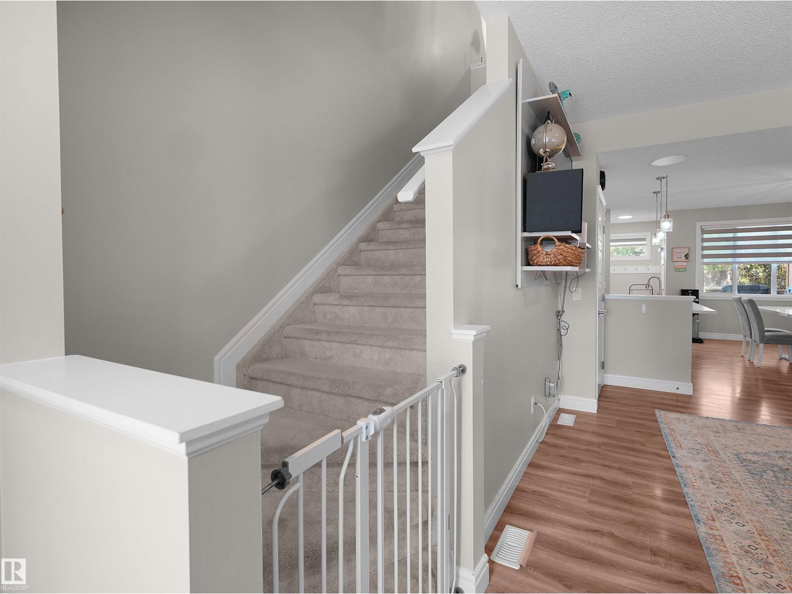 #30 4137 76 St Nw Property Photo 16