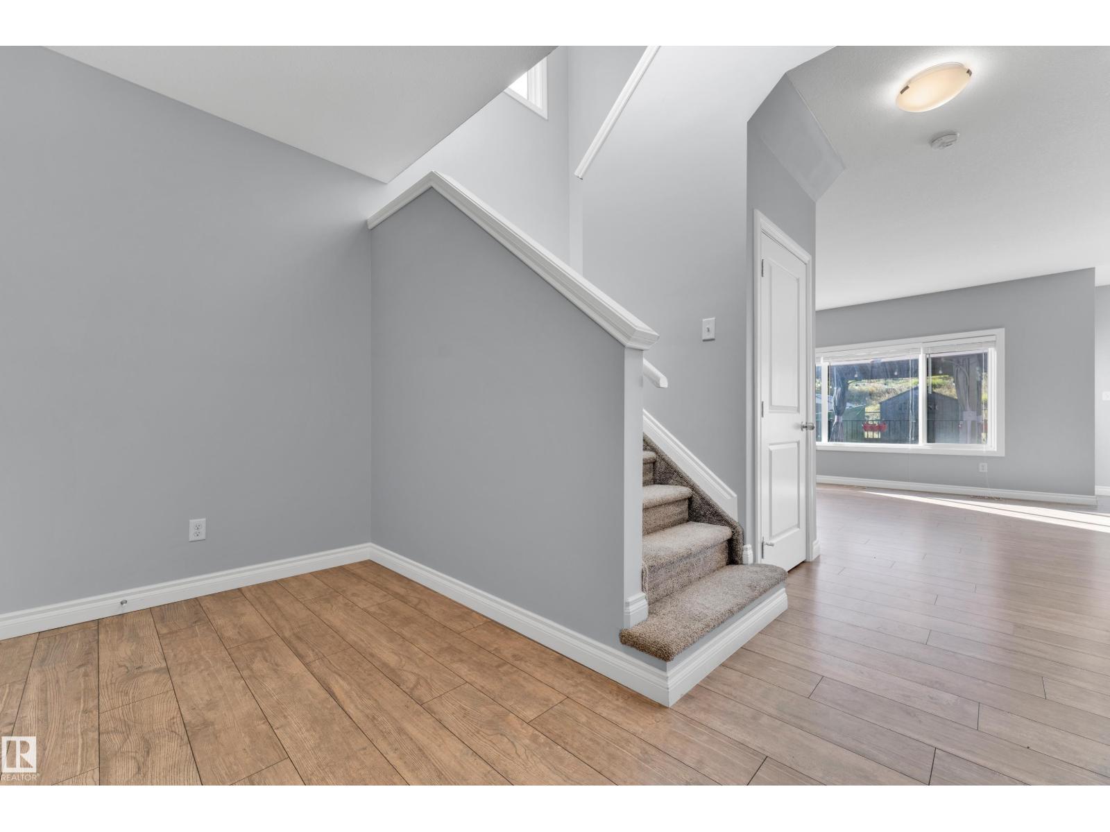 4359 126 Av Nw Property Photo 5