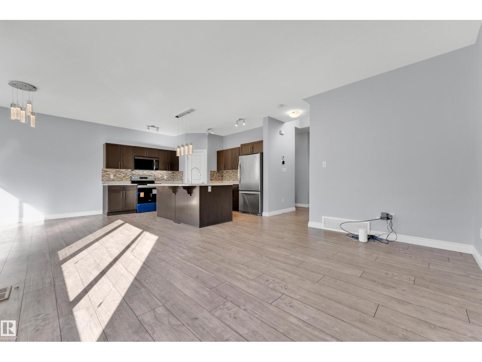 4359 126 Av Nw Property Photo 9