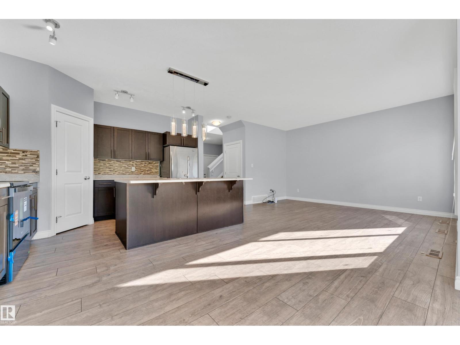 4359 126 Av Nw Property Photo 10