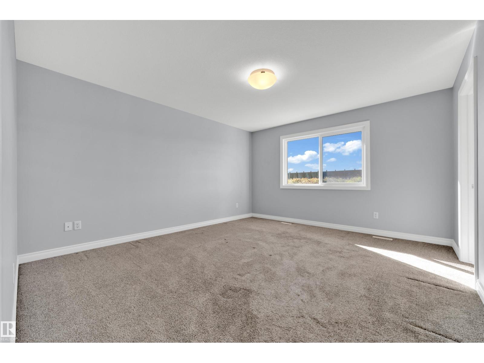 4359 126 Av Nw Property Photo 20