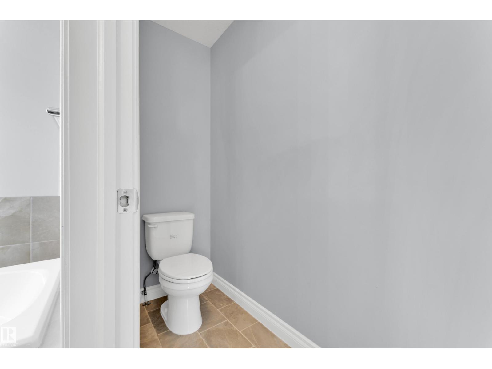 4359 126 Av Nw Property Photo 25