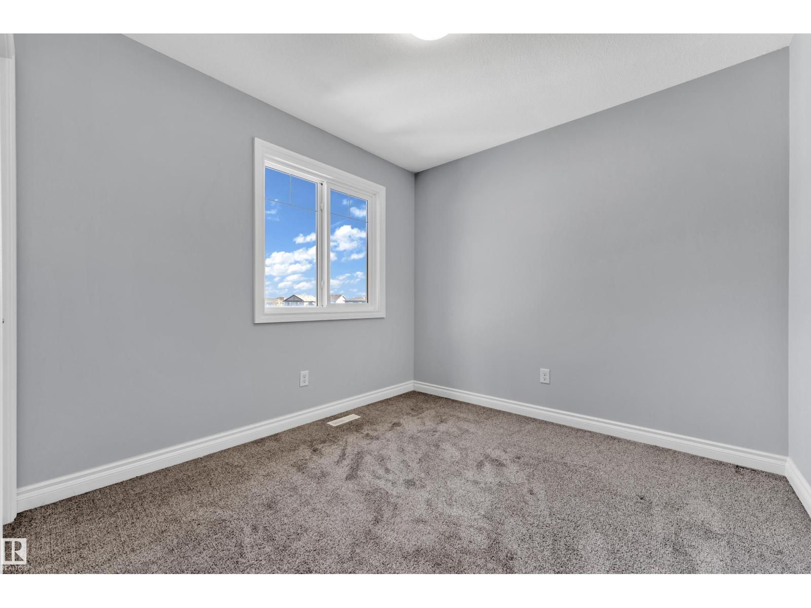 4359 126 Av Nw Property Photo 29
