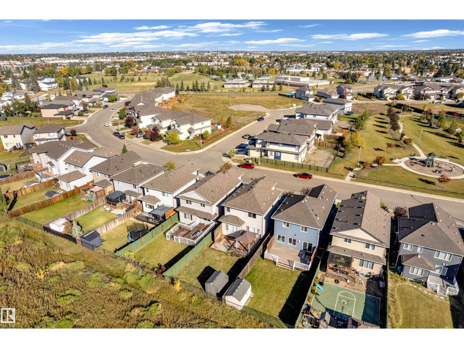 4359 126 Av Nw Property Photo 38