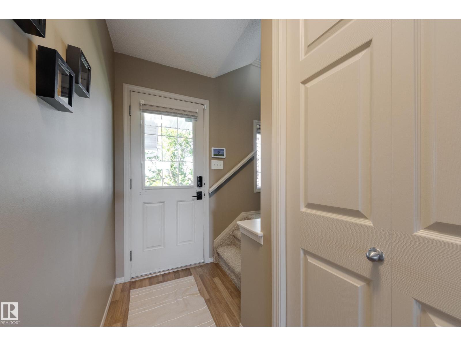 2879 23 St Nw Property Photo 3