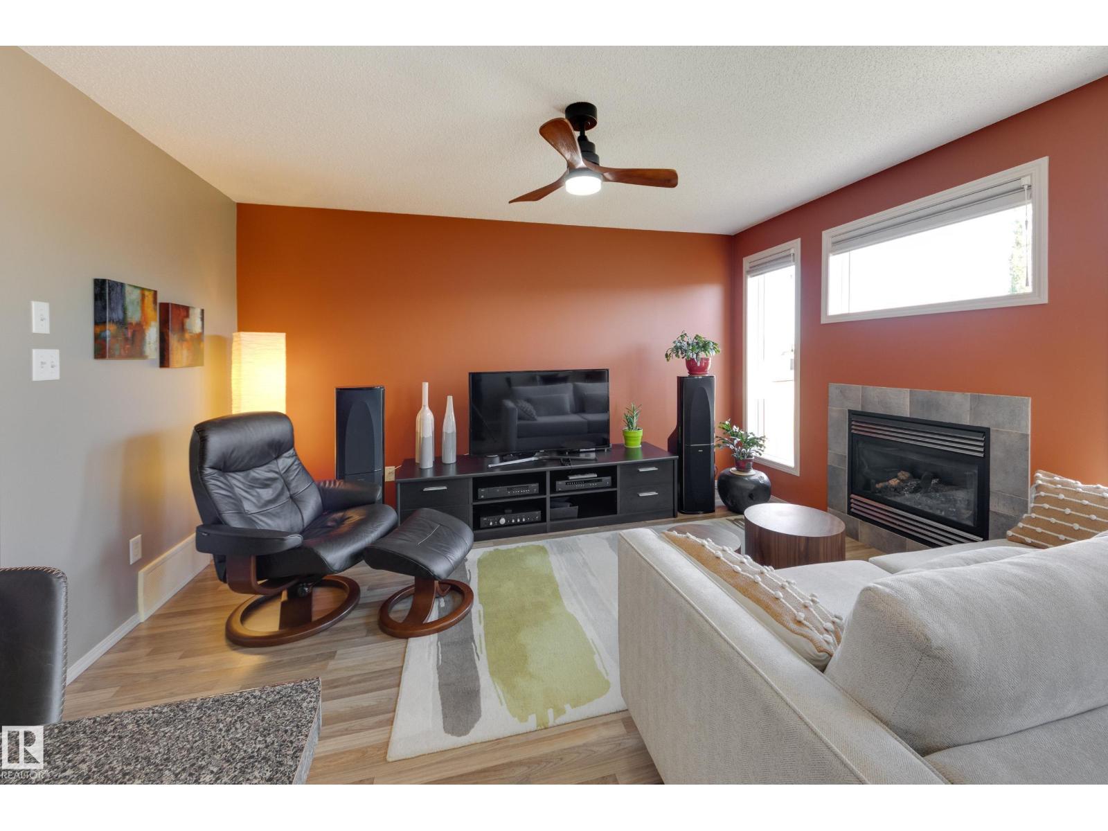 2879 23 St Nw Property Photo 6