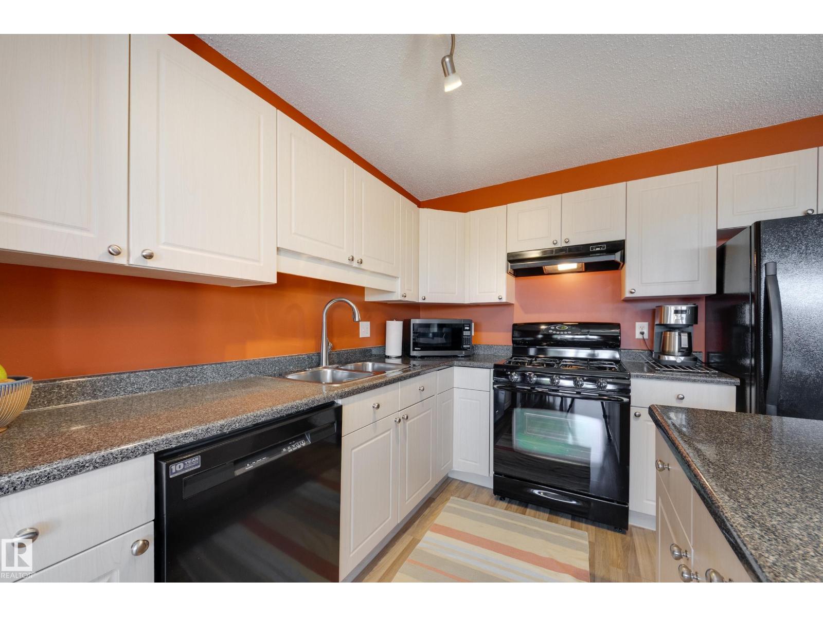 2879 23 St Nw Property Photo 13