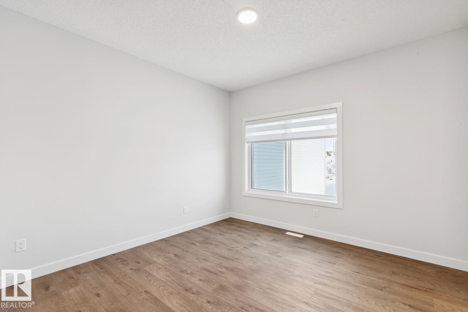 1081 Berg Pl Property Photo 12
