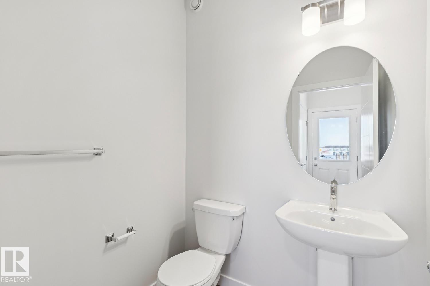 1081 Berg Pl Property Photo 15