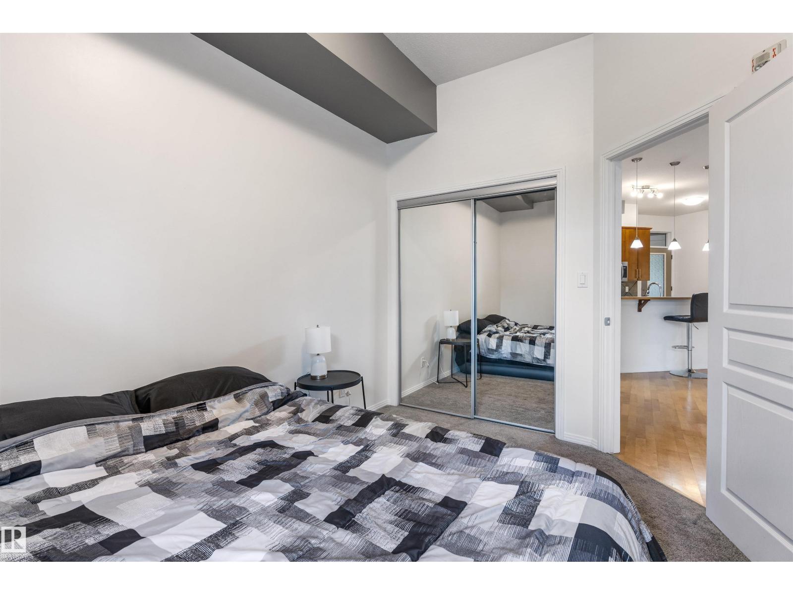#105 10531 117 St Nw Property Photo 14