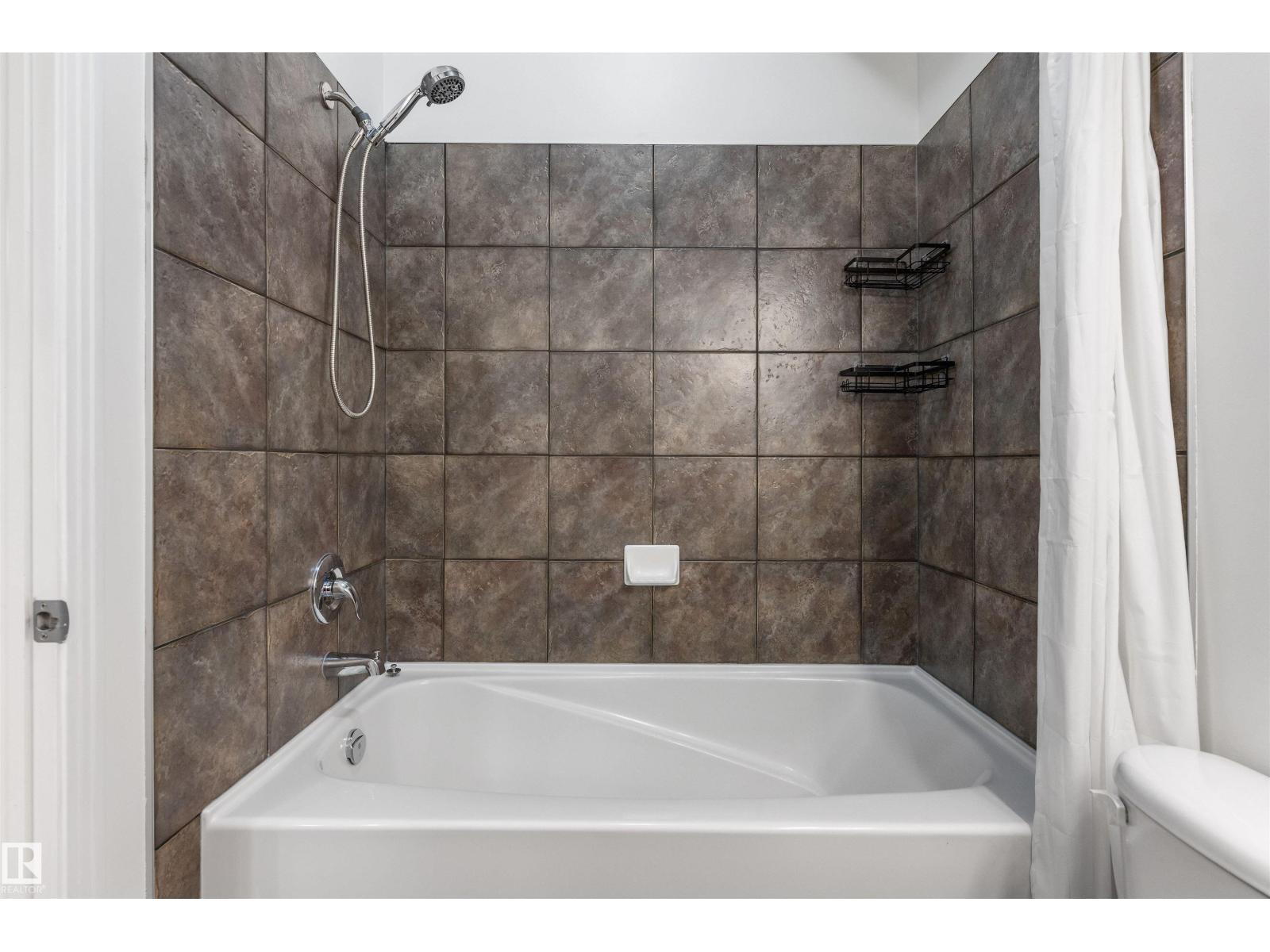 #105 10531 117 St Nw Property Photo 17
