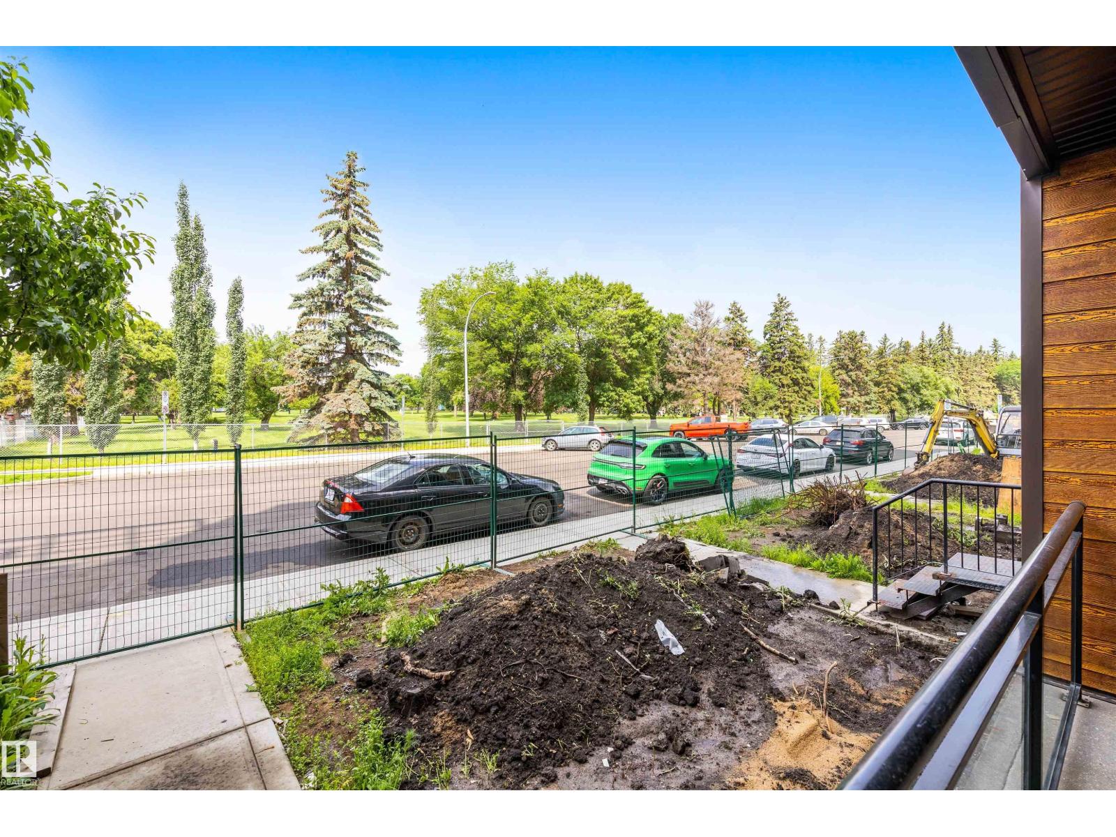 #105 10531 117 St Nw Property Photo 23