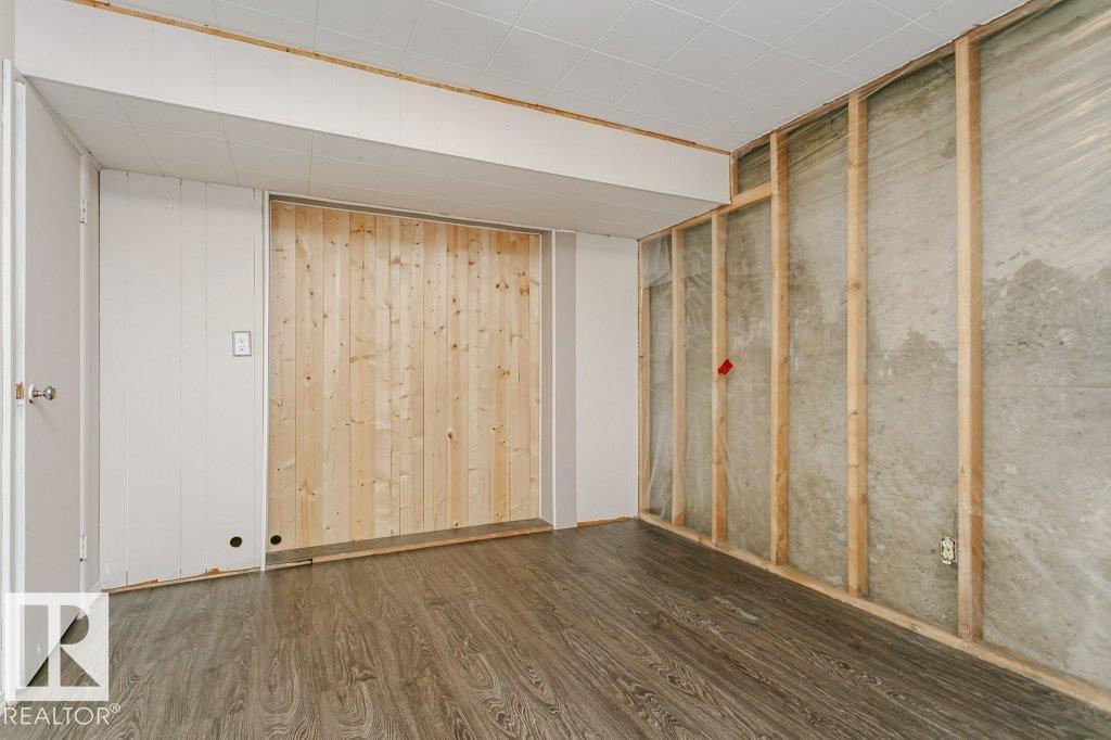 12255 Dovercourt Cr Nw Property Photo 22
