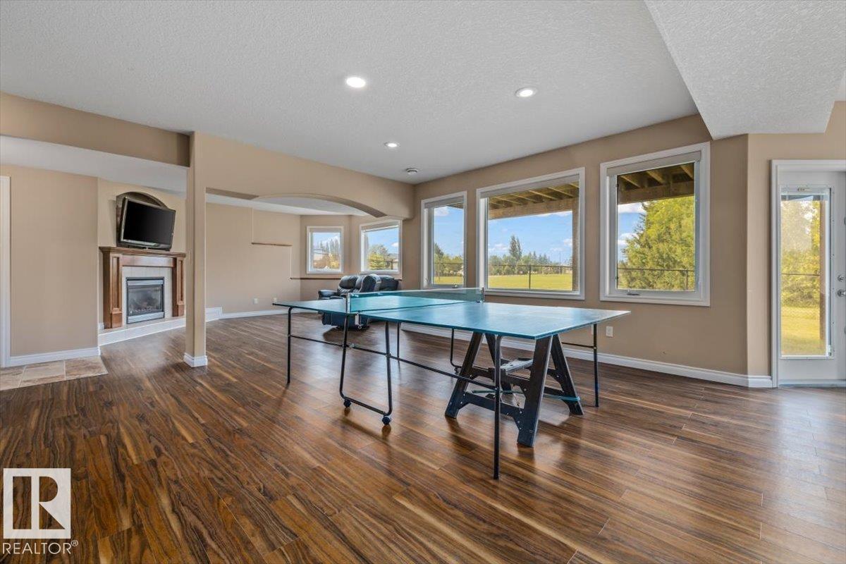 215 Westerra Pt Property Photo 43