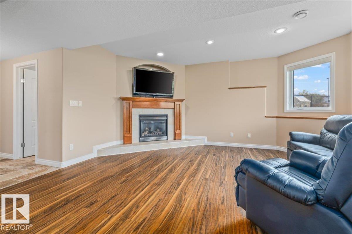 215 Westerra Pt Property Photo 46