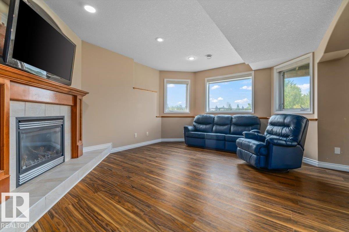 215 Westerra Pt Property Photo 47