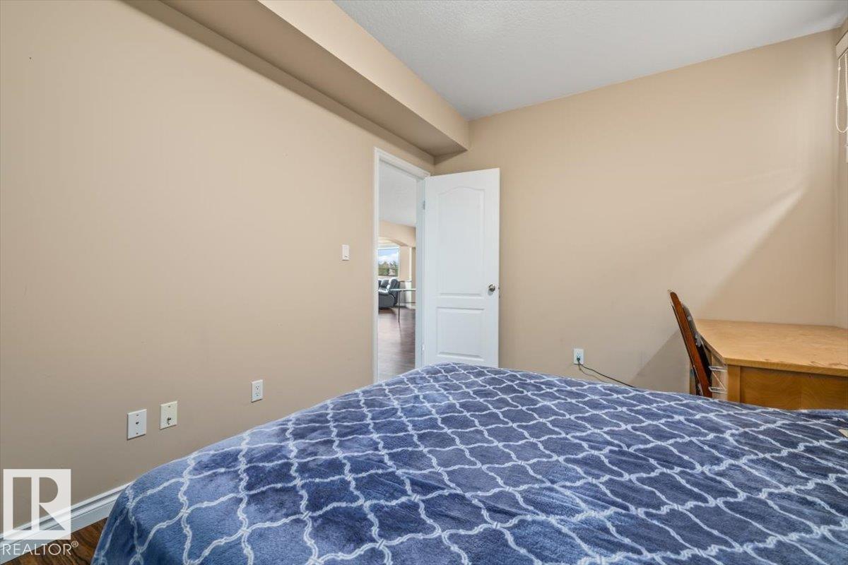 215 Westerra Pt Property Photo 53