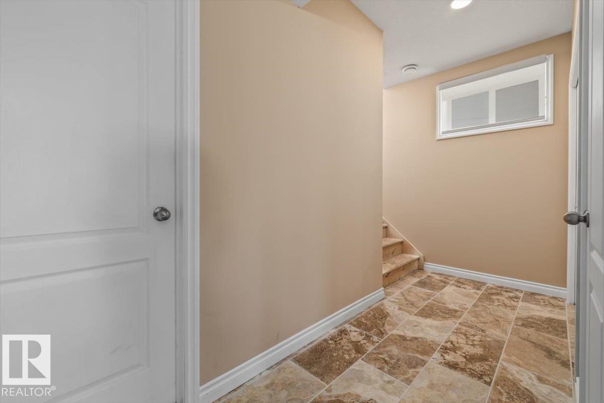 215 Westerra Pt Property Photo 55