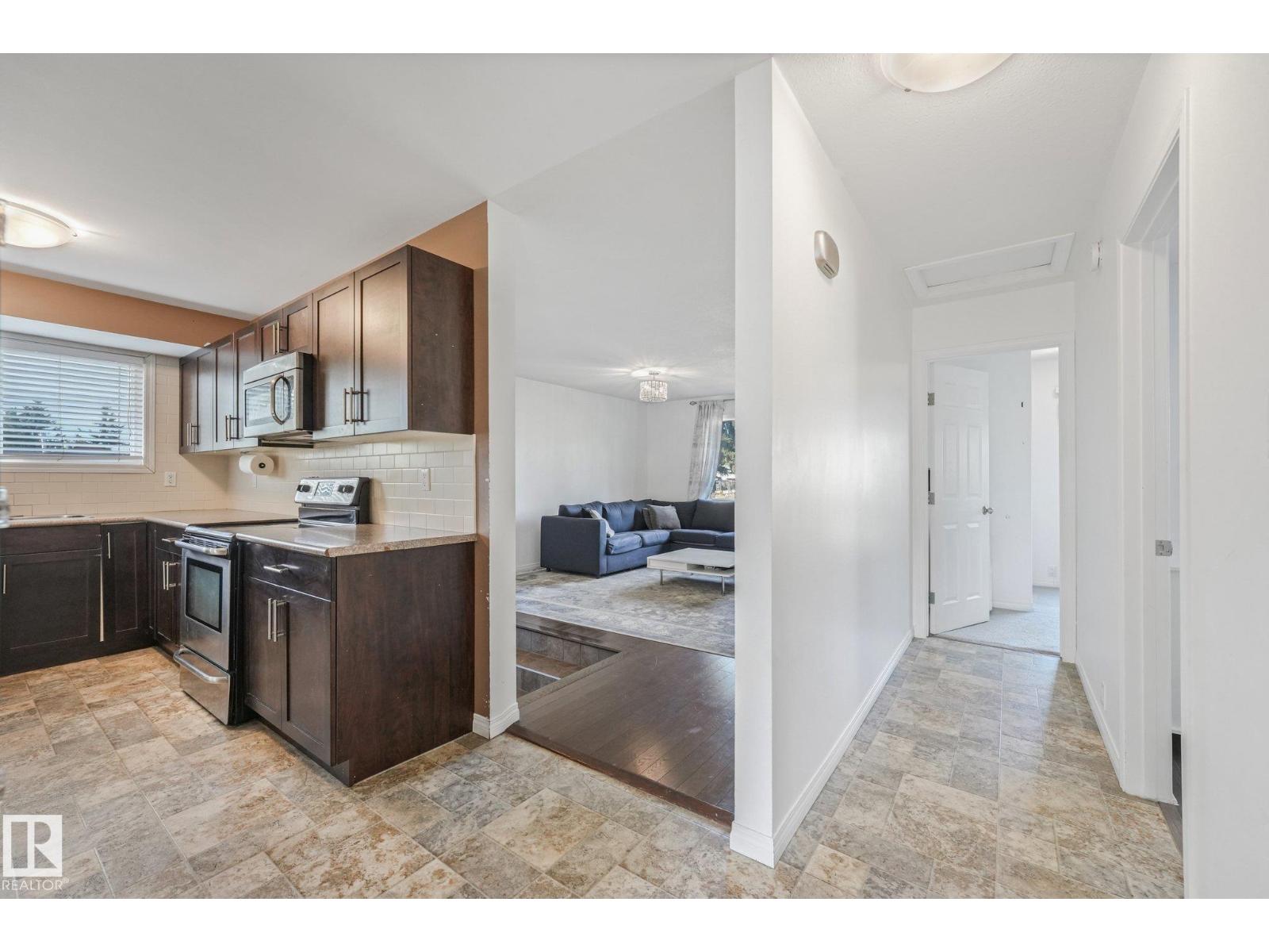 3963 57 St Nw Property Photo 12