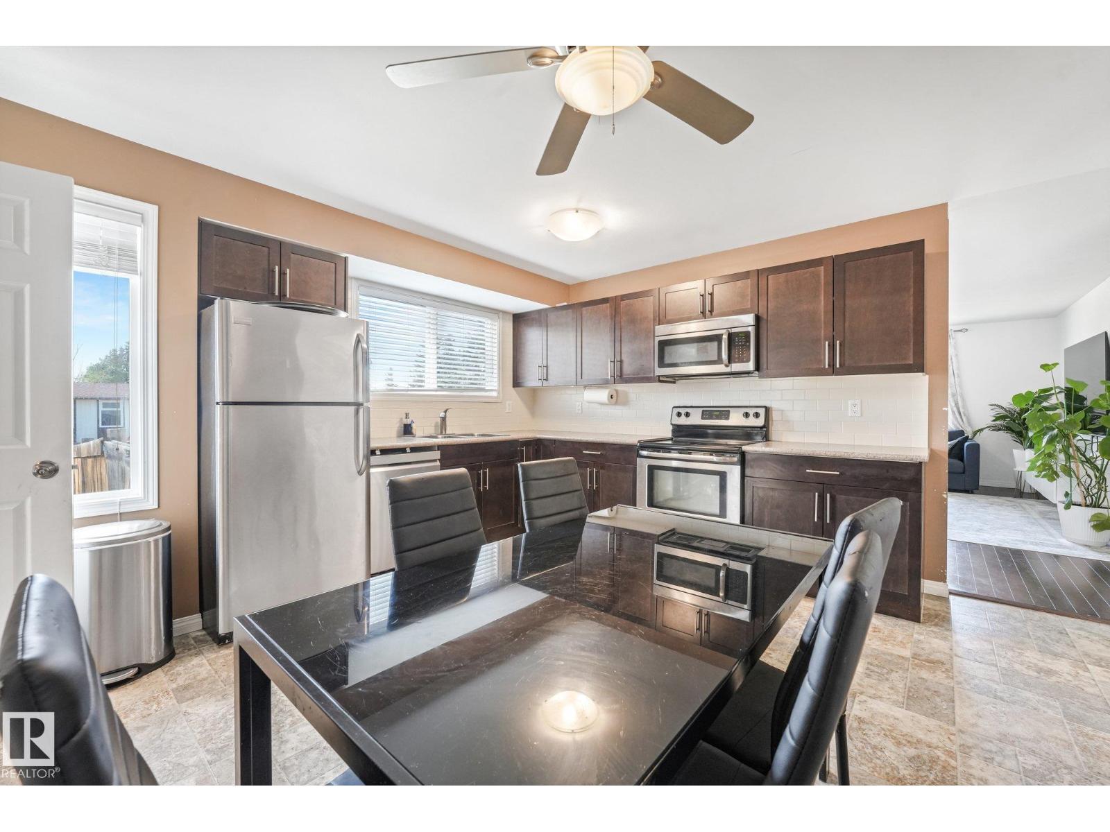 3963 57 St Nw Property Photo 15