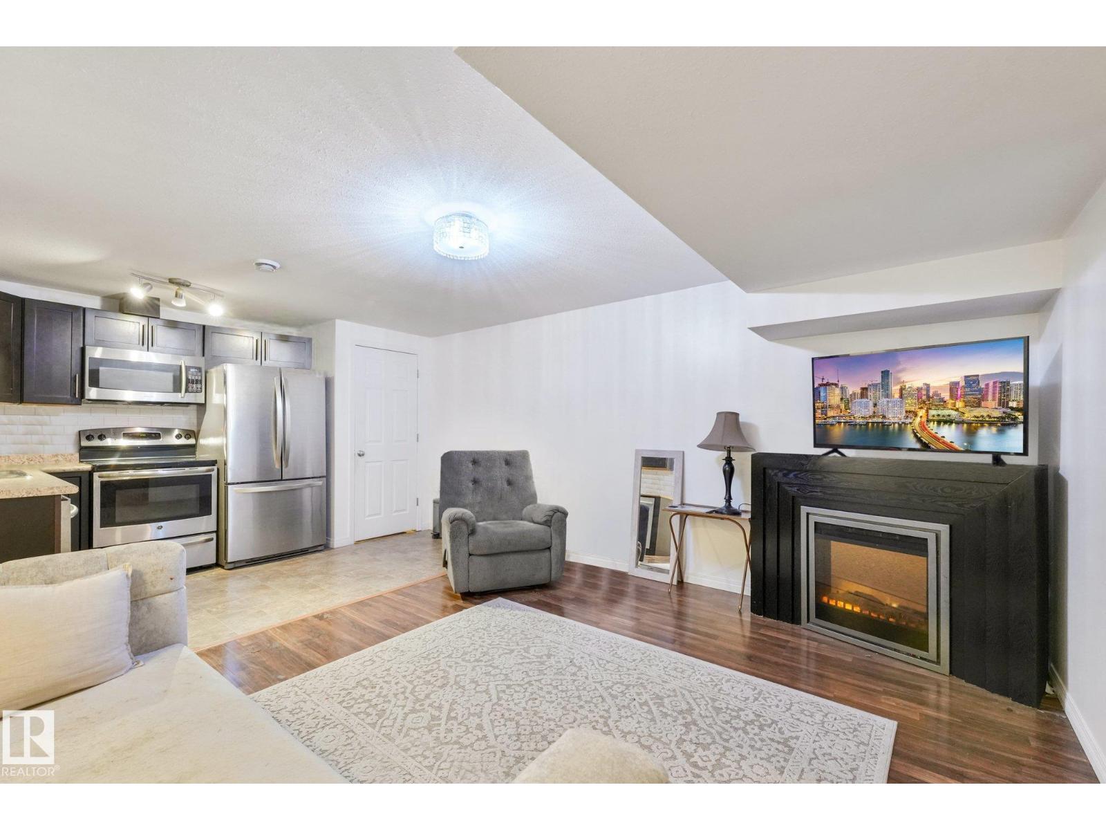 3963 57 St Nw Property Photo 34