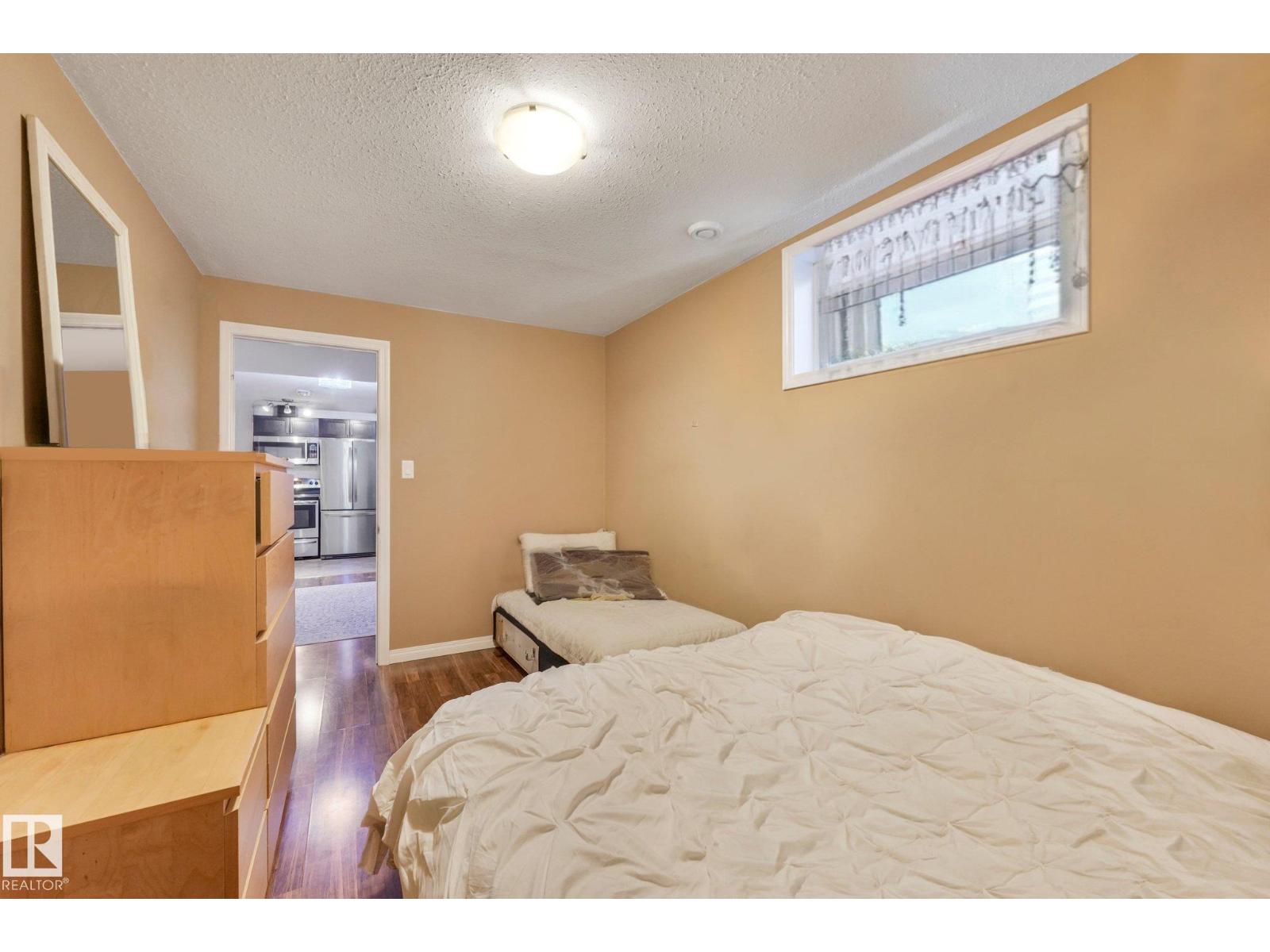 3963 57 St Nw Property Photo 39