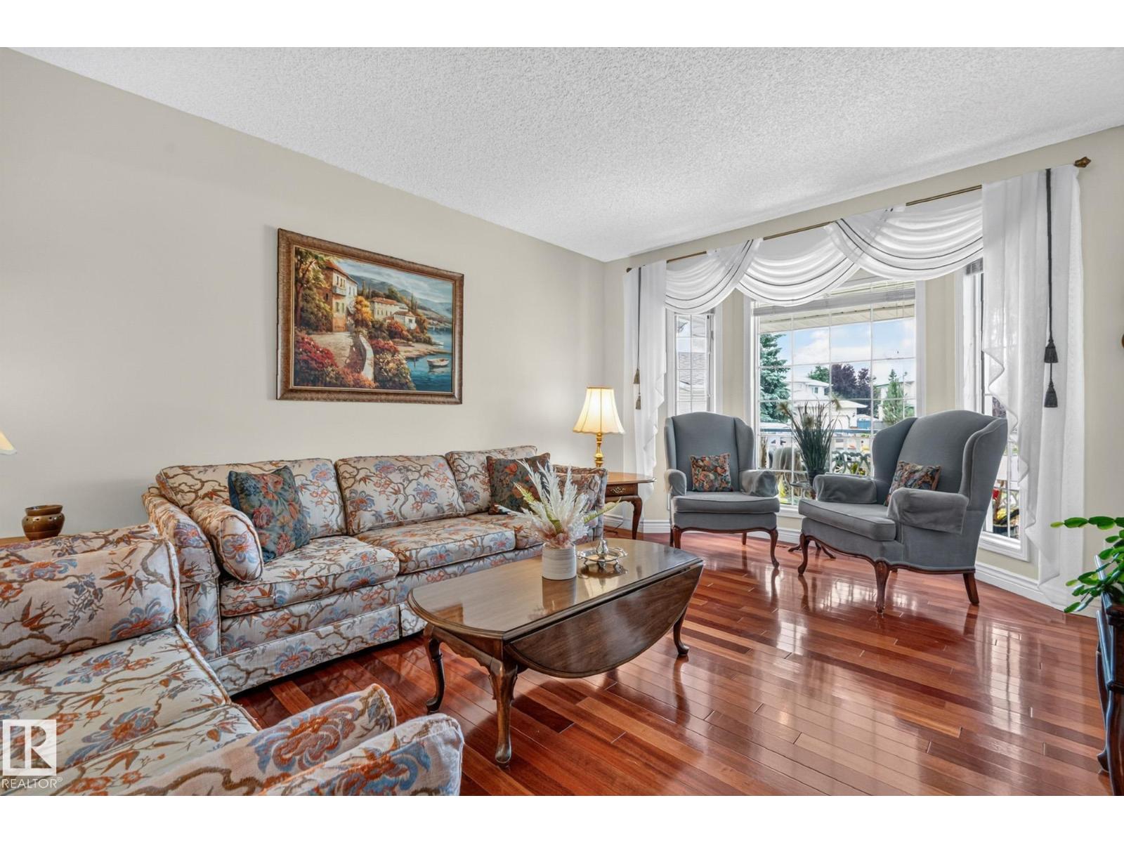 3108 36b Av Nw Property Photo 9