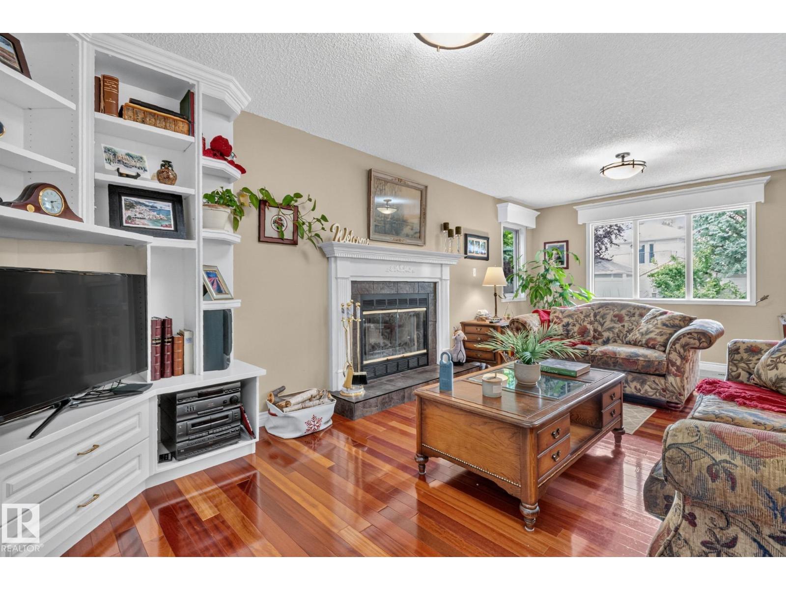3108 36b Av Nw Property Photo 20