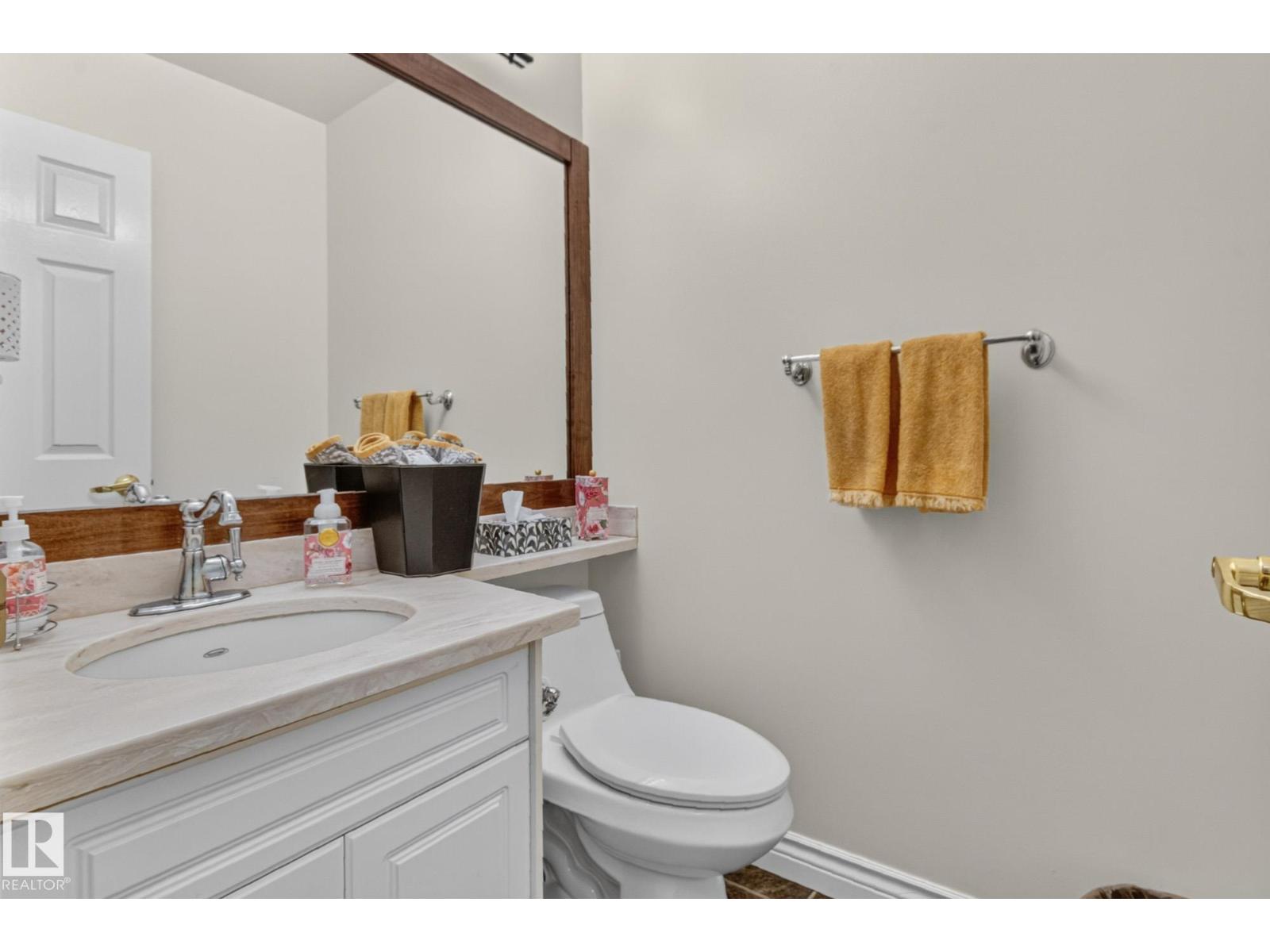 3108 36b Av Nw Property Photo 23