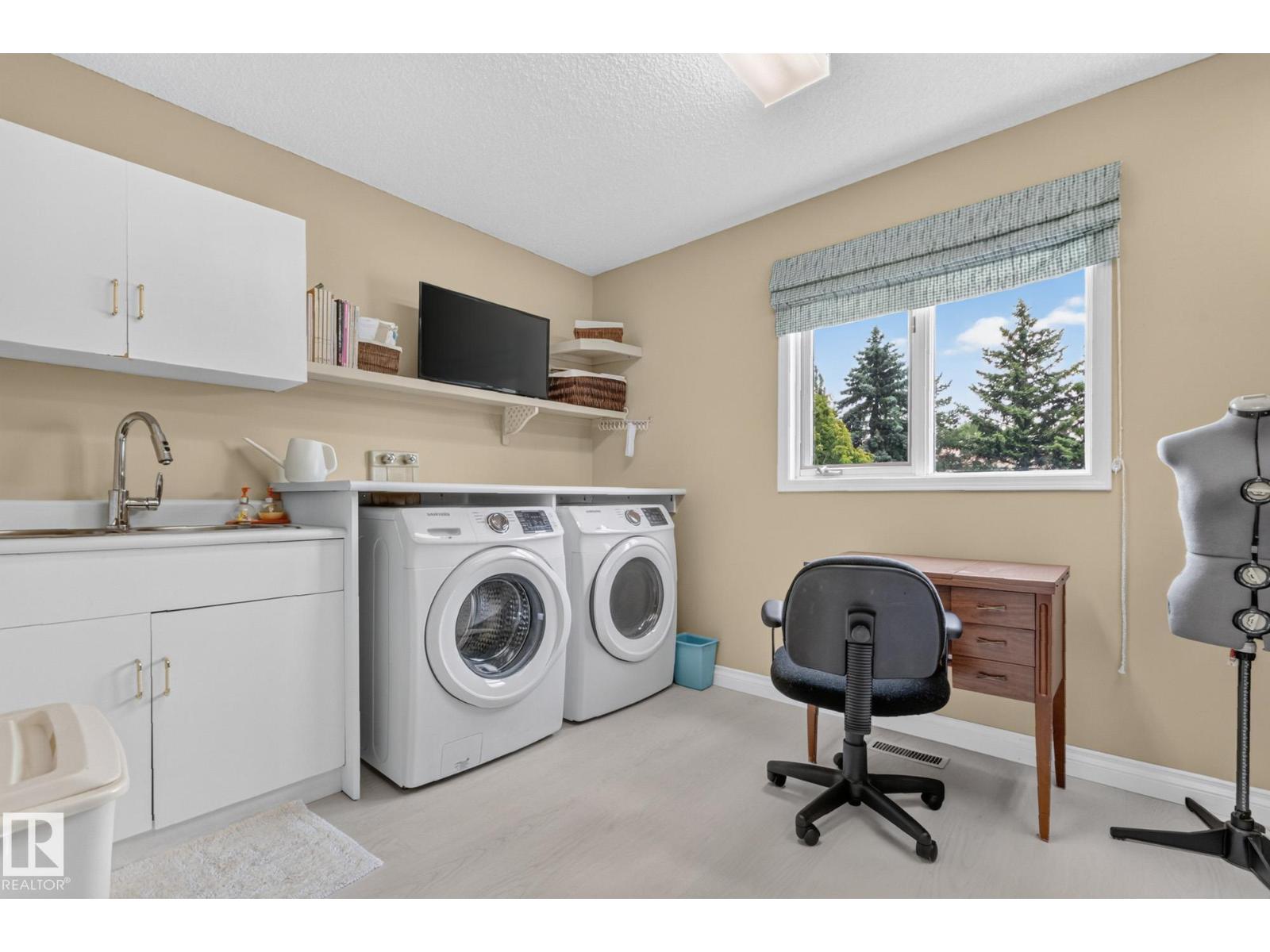 3108 36b Av Nw Property Photo 31