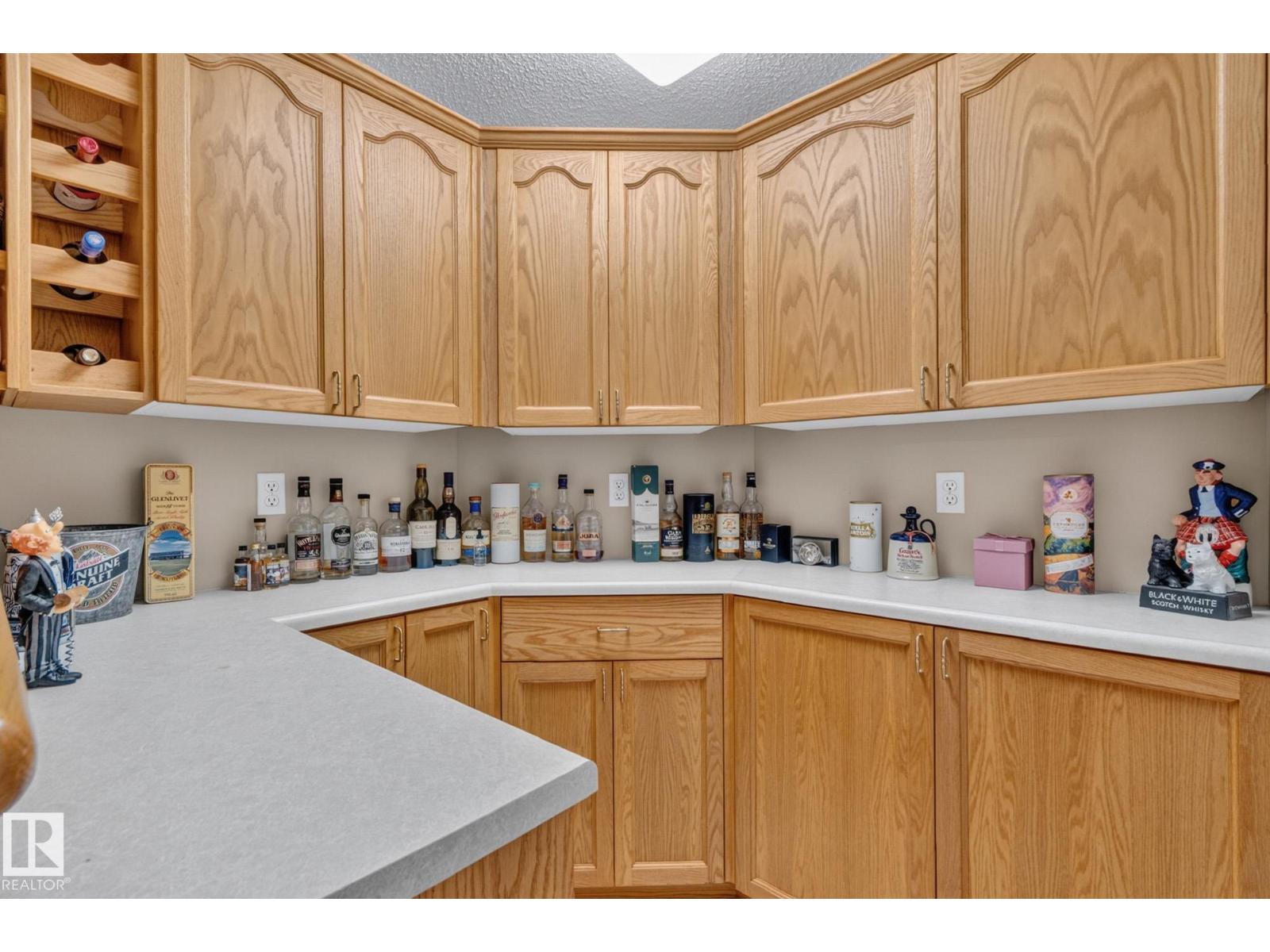 3108 36b Av Nw Property Photo 37