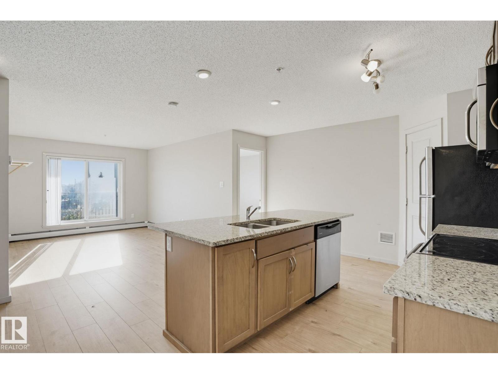 #316 7711 71 St Nw Property Photo 5