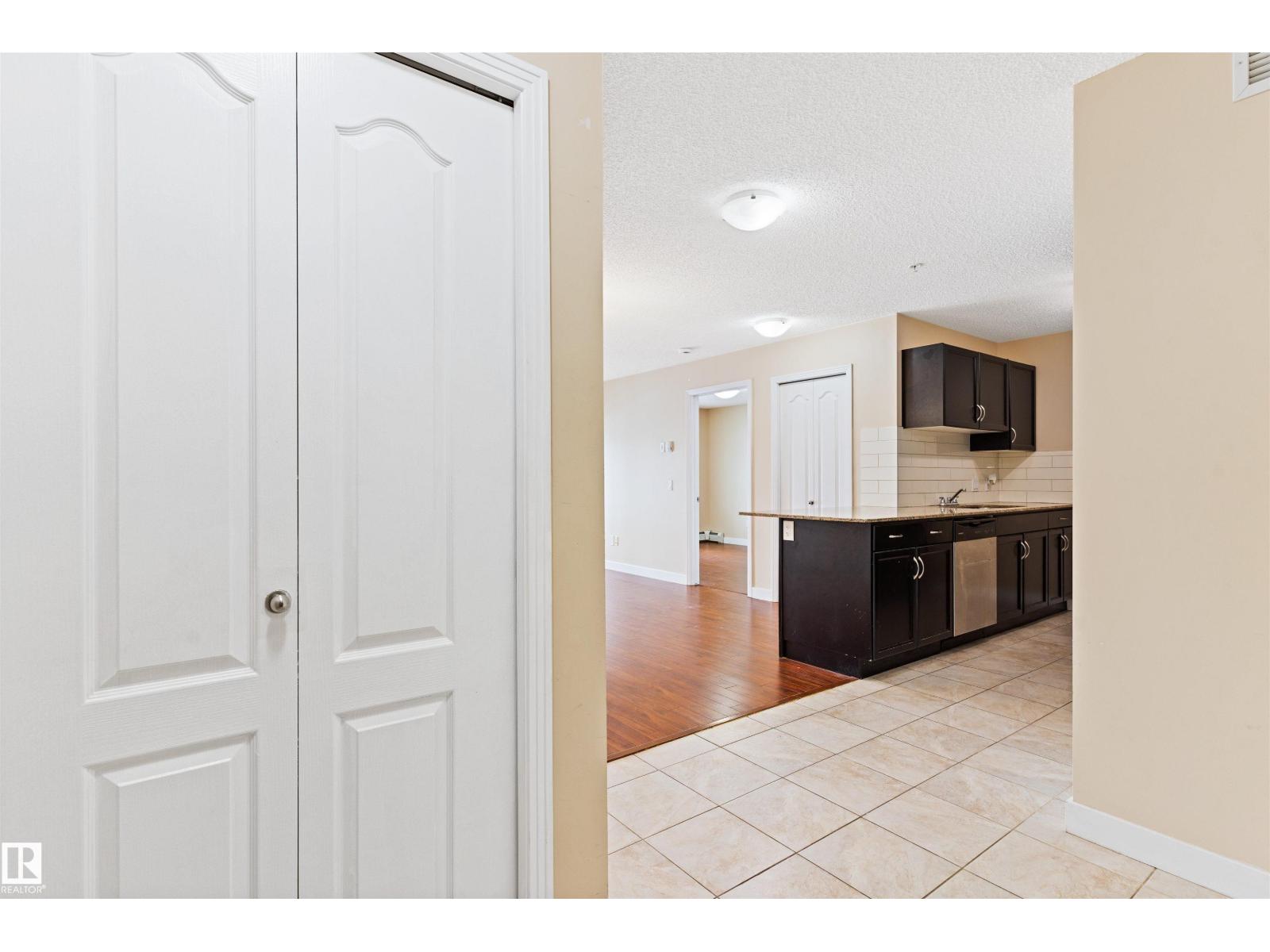 #103 12660 142 Av Nw Property Photo 5