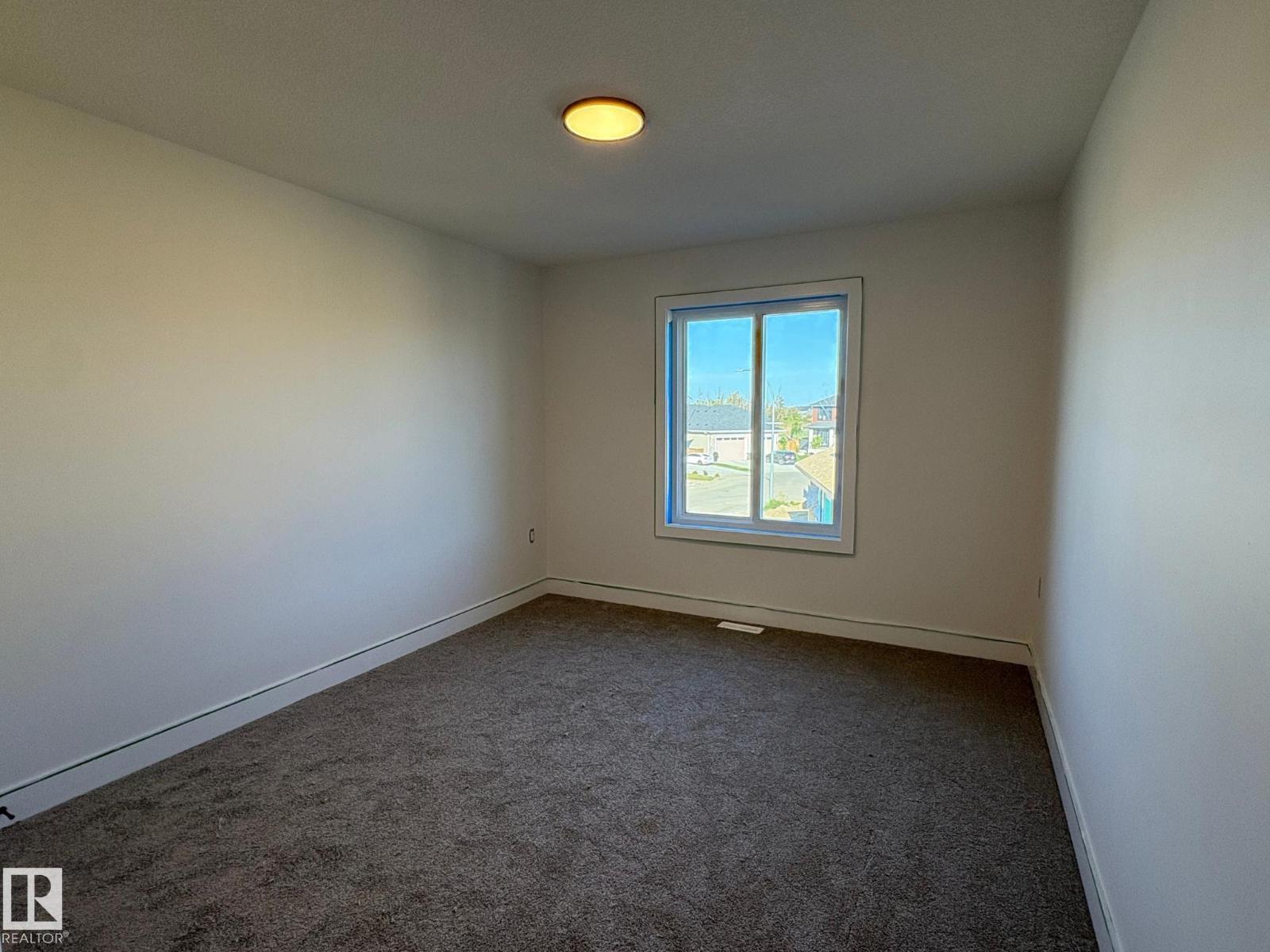 14 Arthur Wy Property Photo 16
